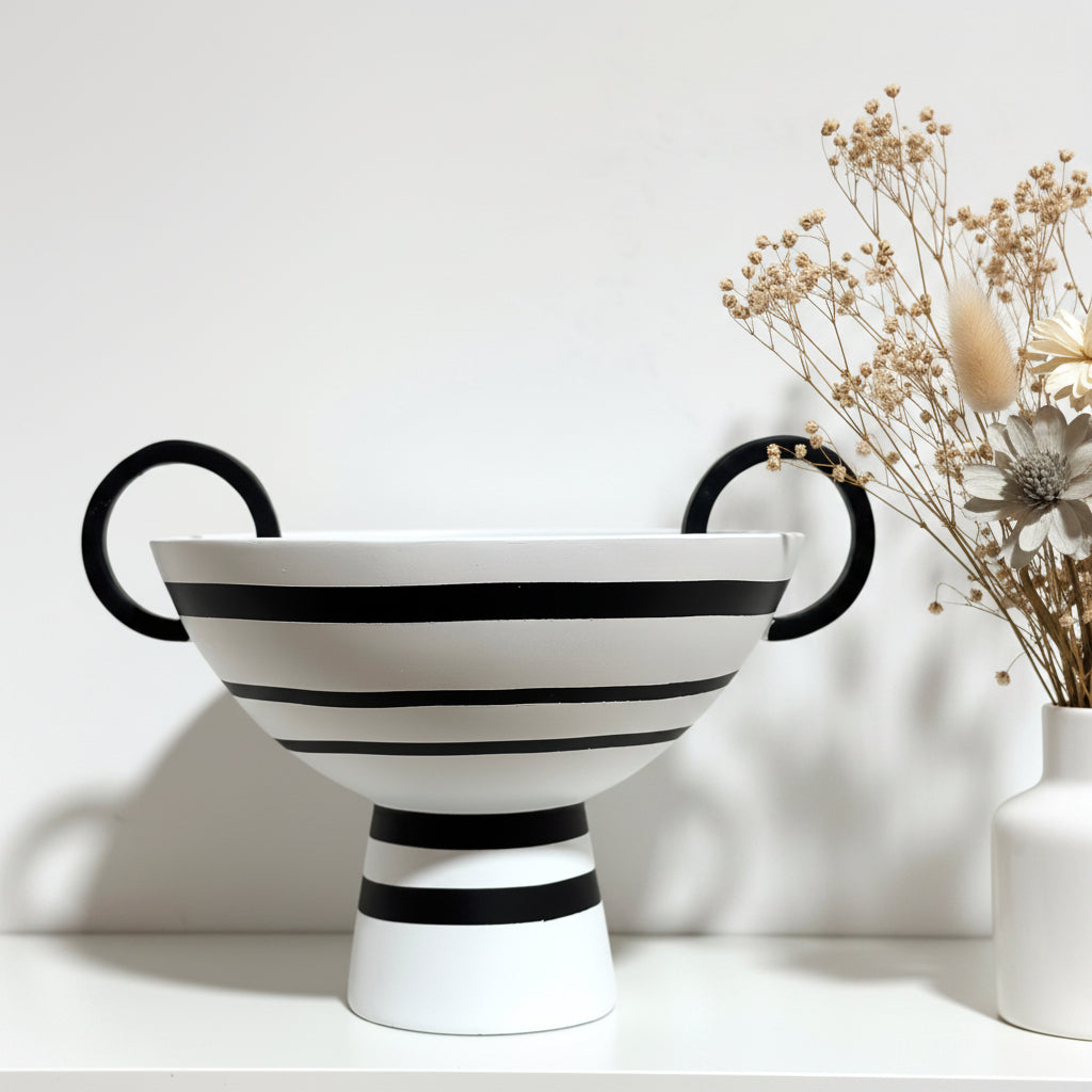 GEOMETRIC VASE