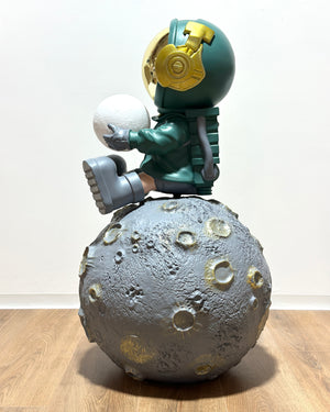 Moon Man Sitting 110 cm | Astronauta sulla Luna Luminoso