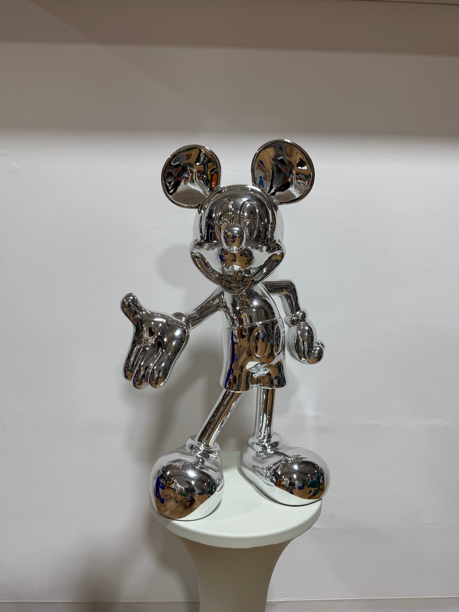 mickey mouse color